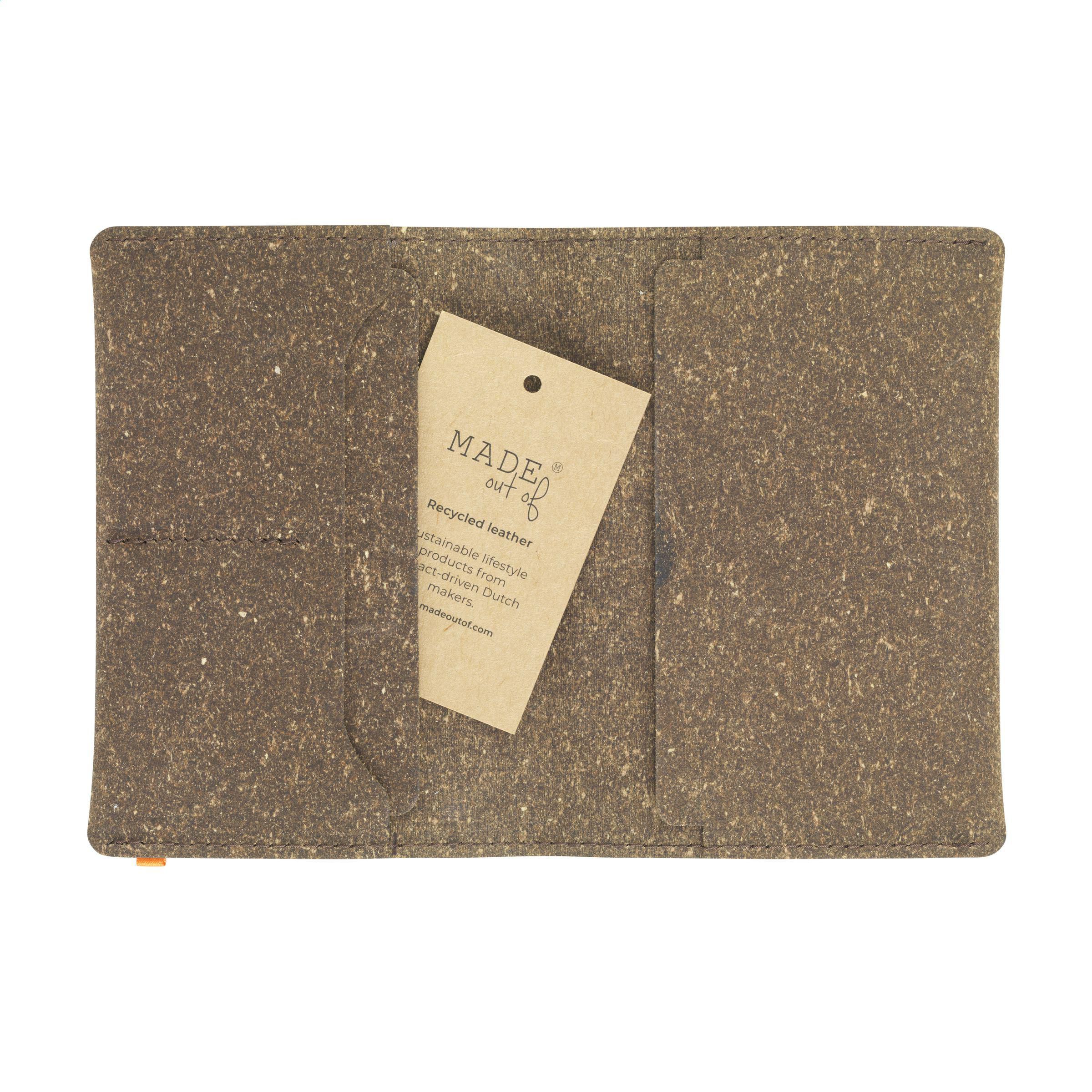 Recycled Leather Passport Holder - Pilt 3